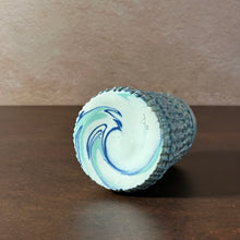 Load image into Gallery viewer, Wave Action Vase