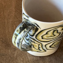 Load image into Gallery viewer, Mug with Spirals