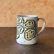 Load image into Gallery viewer, Mug with Spirals