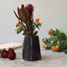 Load image into Gallery viewer, Black Bud Vase
